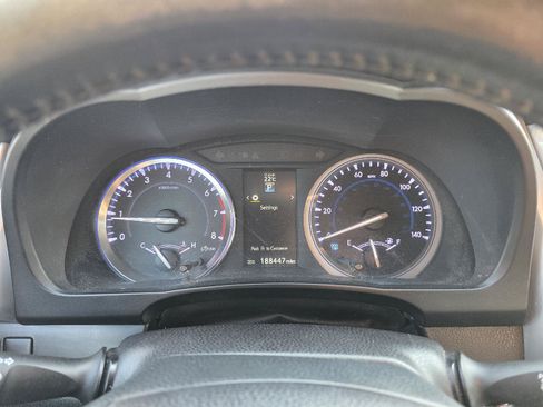 Used 2014 Toyota Highlander XLE AWD/4WD image 10