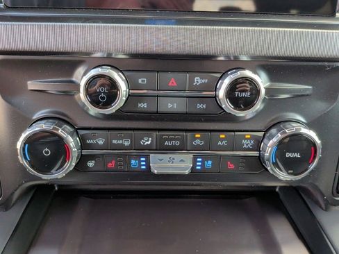 New 2026 Ford F450 Platinum w/ FX4 Off-Road Package image 32