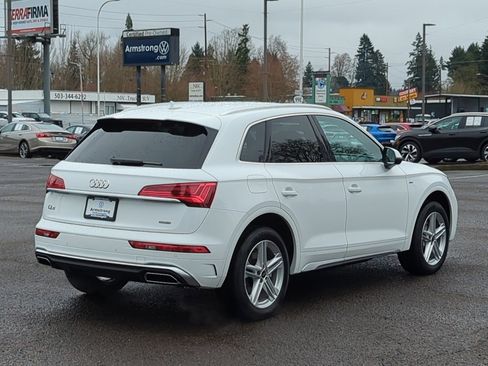 Used 2023 Audi Q5 e Premium image 5
