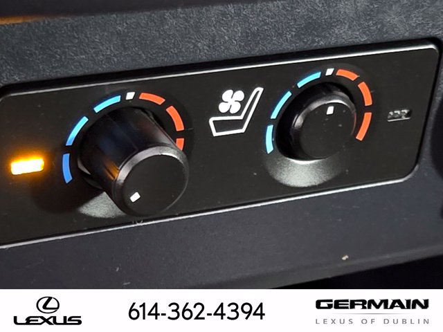 Used 2021 Toyota 4Runner Limited AWD/4WD image 32