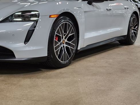 Used 2021 Porsche Taycan 4S AWD/4WD image 17