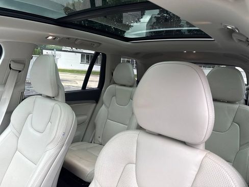 Used 2021 Volvo XC90 T8 Inscription w/ Advanced Package AWD/4WD image 12