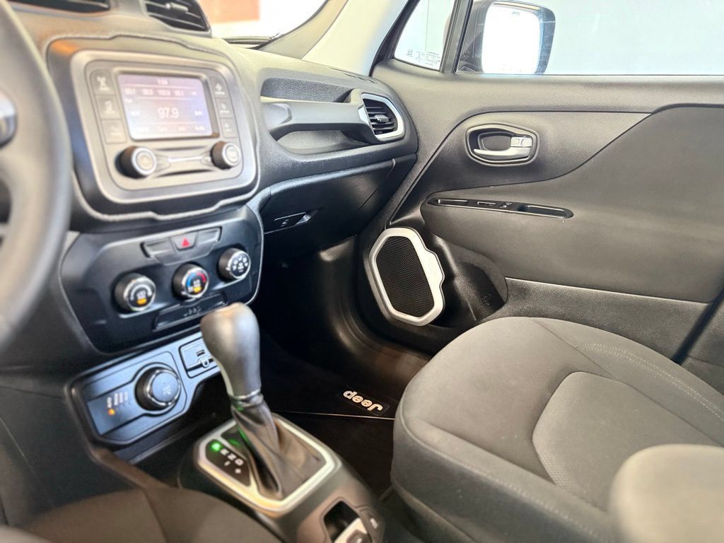 Used 2019 Jeep Renegade Sport AWD/4WD image 30