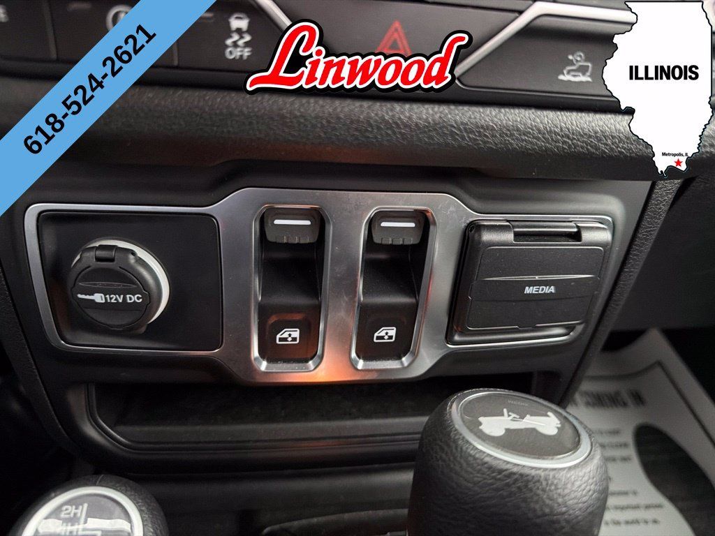 Used 2025 Jeep Wrangler Sport AWD/4WD image 20