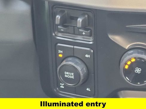 New 2026 Ford F250 XLT w/ FX4 Off-Road Package image 17