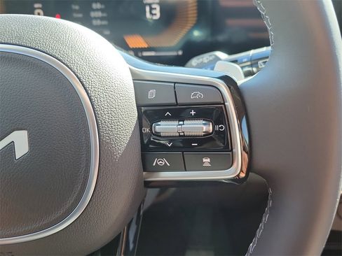 New 2026 Kia Carnival EX image 28