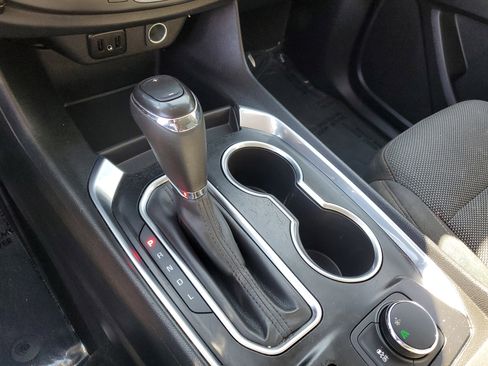 Used 2019 Chevrolet Traverse LS image 28