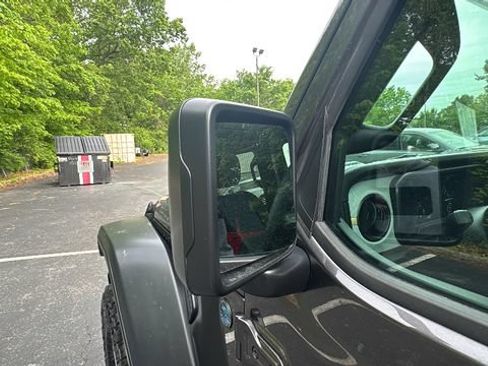 Used 2025 Jeep Wrangler Unlimited Sport S 4xe AWD/4WD image 38