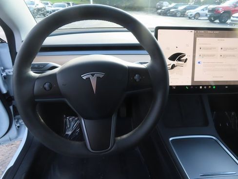 Used 2023 Tesla Model 3 Standard Range image 14