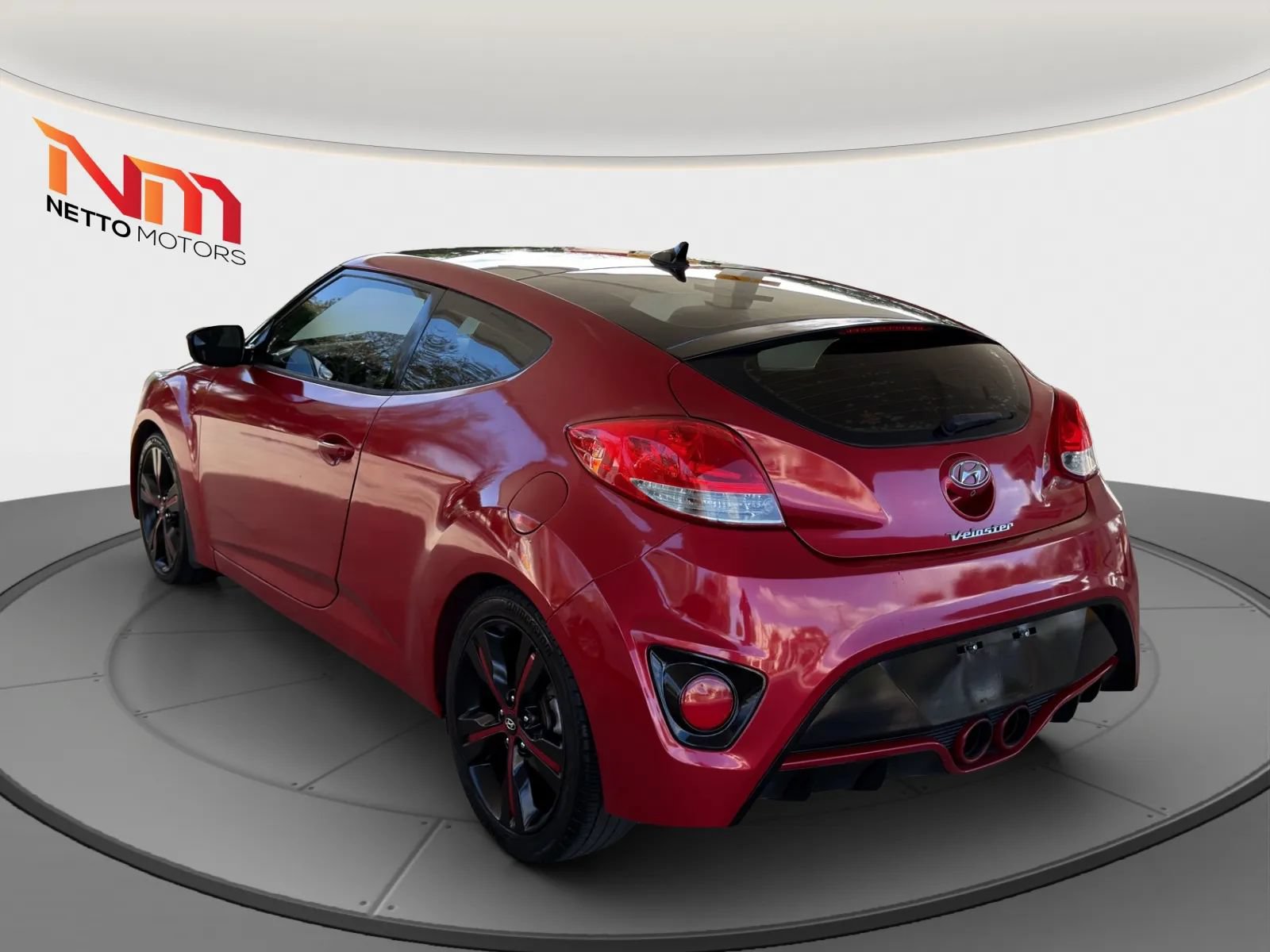 Used 2016 Hyundai Veloster w/ Option Group 02 FWD image 3