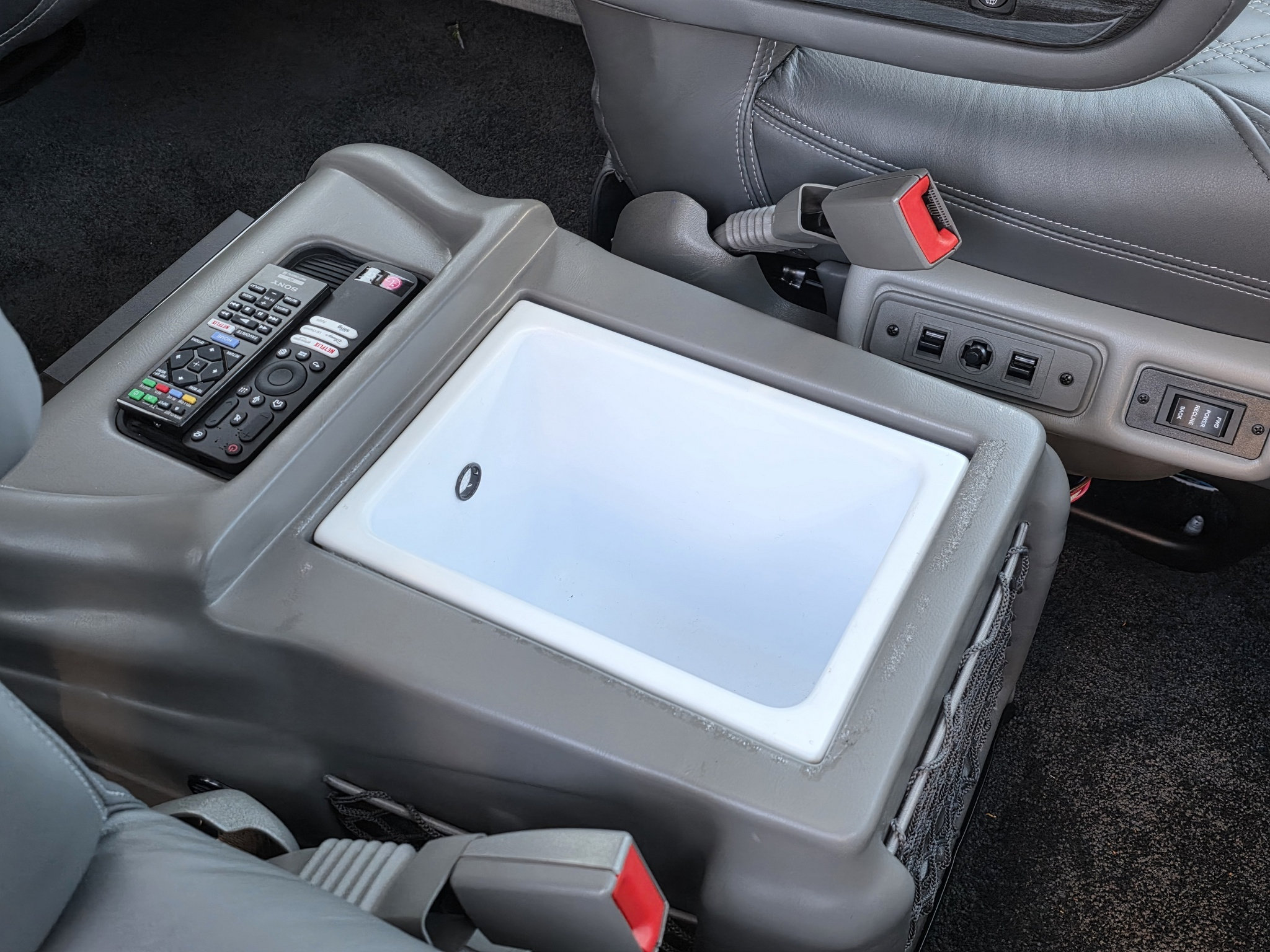 Used 2026 Chevrolet Express 2500 w/ Driver Convenience Package RWD image 55
