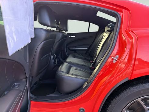 Used 2018 Dodge Charger GT image 19
