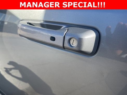 Used 2024 RAM 3500 Laramie image 13