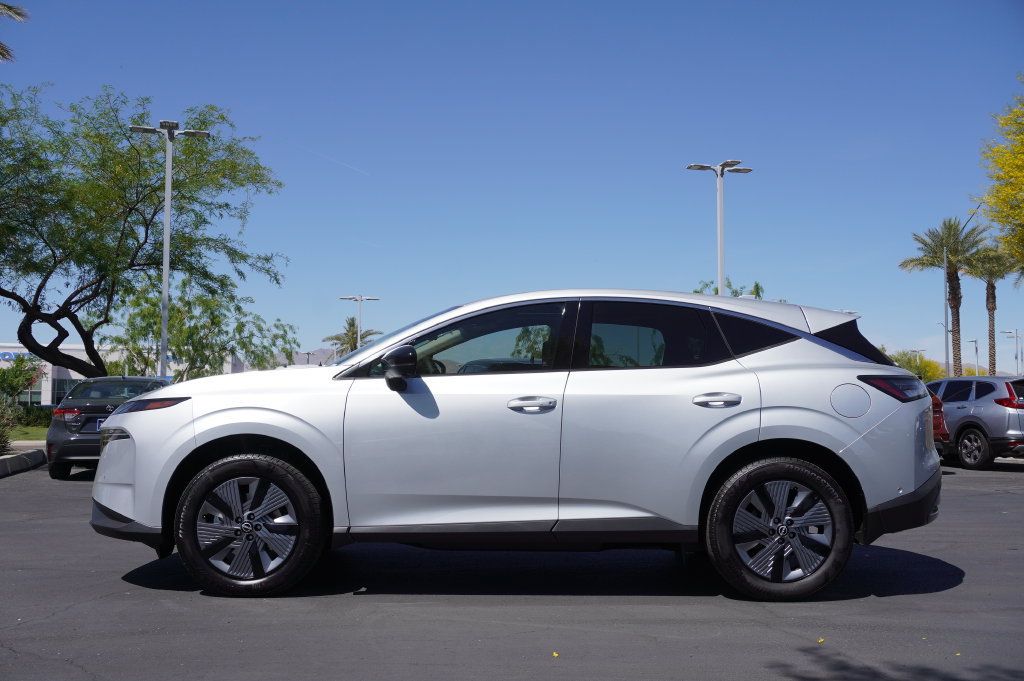 Certified 2025 Nissan Murano SL AWD/4WD image 2