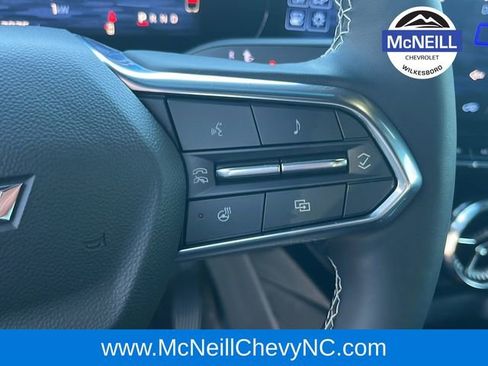 Used 2024 Chevrolet Blazer EV LT image 27