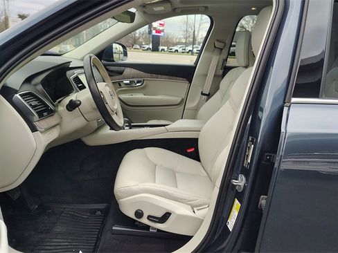 Certified 2024 Volvo XC90 T8 Plus w/ Protection Package Premier image 7