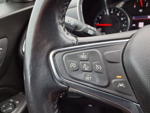 Used 2020 Chevrolet Equinox LT w/ Midnight Edition FWD image 13