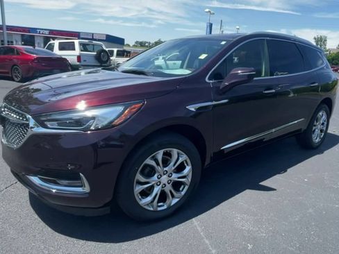 Used 2021 Buick Enclave Avenir w/ Avenir Technology Package FWD image 4