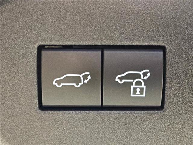 Used 2025 Lexus GX 550 w/ Accessory Package (2T) AWD/4WD image 20
