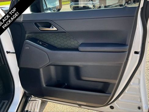 Used 2025 Lexus GX 550 AWD/4WD image 24