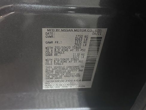 Used 2022 Nissan Pathfinder Platinum w/ Cargo Package image 21