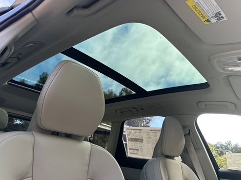 New 2026 Volvo XC60 T8 Ultra w/ Protection Package Premier image 14