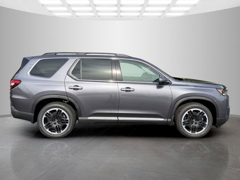 New 2026 Honda Pilot Touring image 6