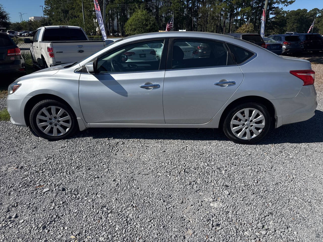 Used 2016 Nissan Sentra S FWD image 6