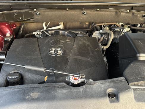 Used 2018 Toyota Highlander Limited image 33