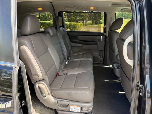 Used 2015 Honda Odyssey EX-L image 41