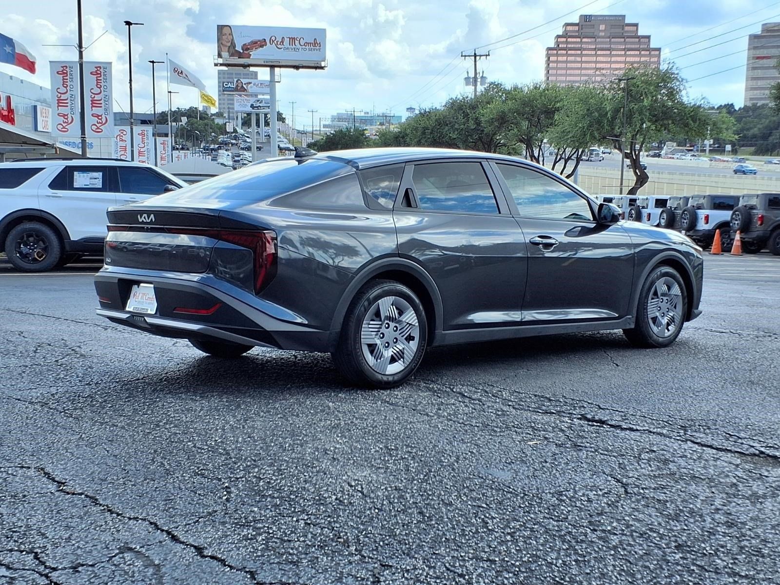 Used 2025 Kia K4 FWD image 6