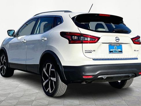 Used 2022 Nissan Rogue Sport SL w/ Premium Package image 5