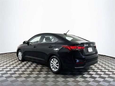 Used 2019 Hyundai Accent SEL image 6