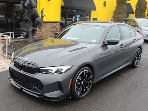 Used 2023 BMW M340i xDrive AWD/4WD image 5