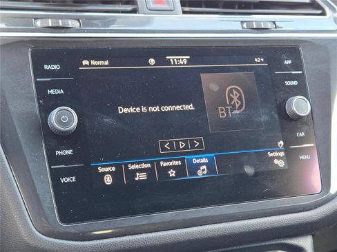 Used 2022 Volkswagen Tiguan SE R-Line AWD/4WD image 30