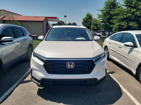 Used 2025 Honda CR-V EX-L image 2
