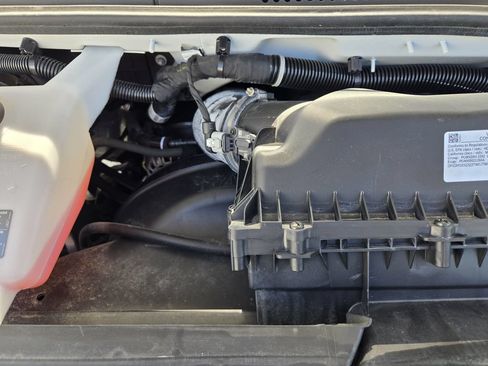 Used 2023 GMC Savana 2500 w/ Driver Convenience Package RWD image 31