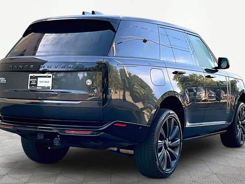 Used 2023 Land Rover Range Rover SV AWD/4WD image 13