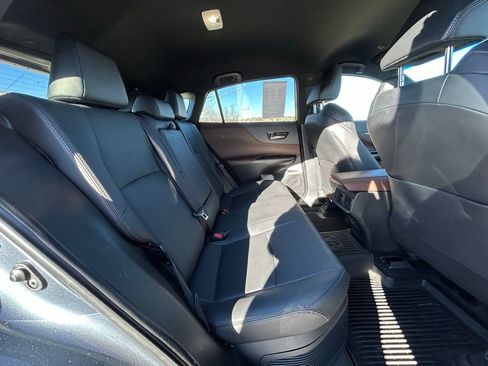 Used 2023 Toyota Venza XLE image 30