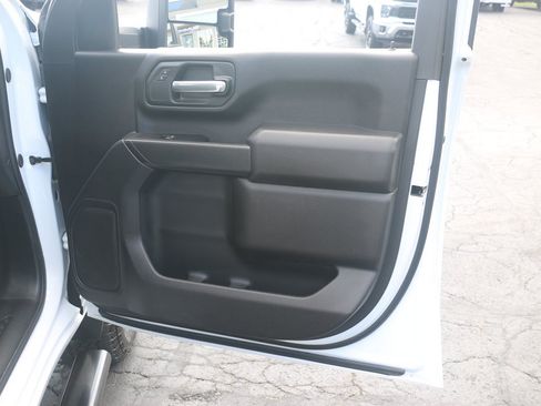 Used 2025 Chevrolet Silverado 2500 Custom w/ Custom Value Package AWD/4WD image 26