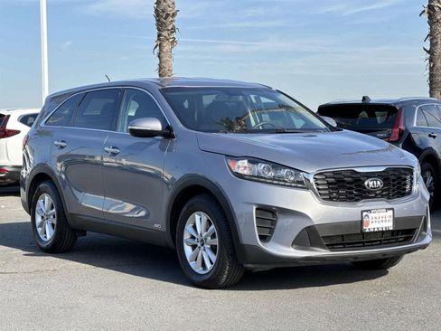 Used 2020 Kia Sorento AWD V6 image 8
