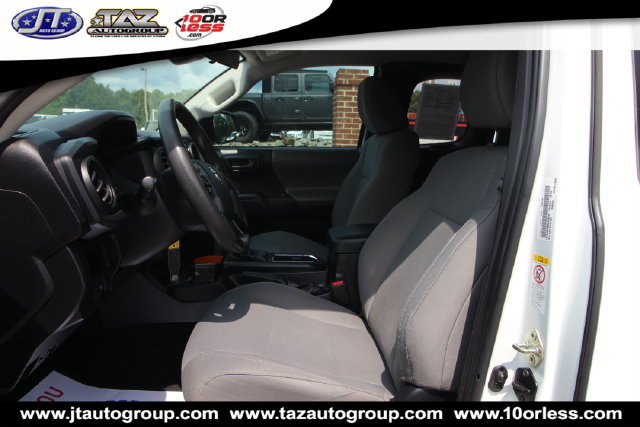 Used 2019 Toyota Tacoma SR w/ SX Package AWD/4WD image 10