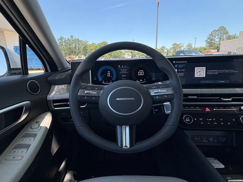 New 2026 Hyundai Tucson SEL Plus FWD image 23