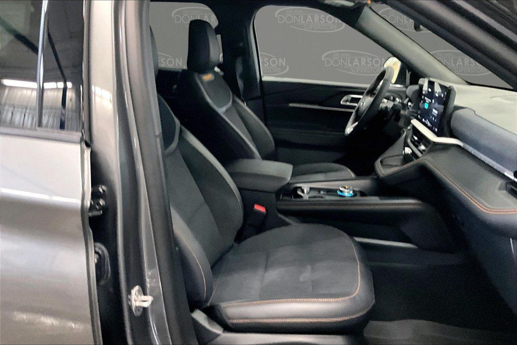 Certified 2026 Ford Explorer Tremor w/ Tremor Convenience Package AWD/4WD image 13