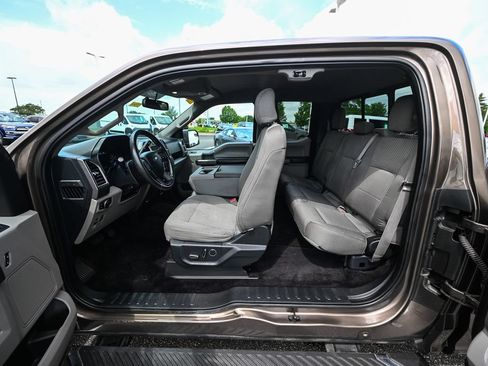 Used 2015 Ford F150 XLT w/ Equipment Group 302A Luxury AWD/4WD image 24