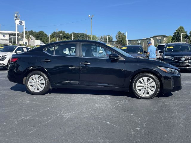 Used 2025 Nissan Sentra S FWD image 8