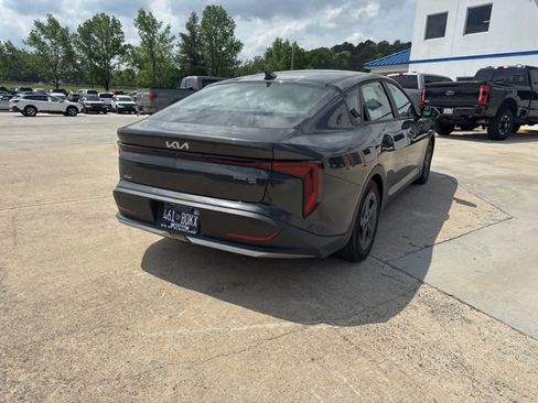 Used 2025 Kia K4 LXS image 10