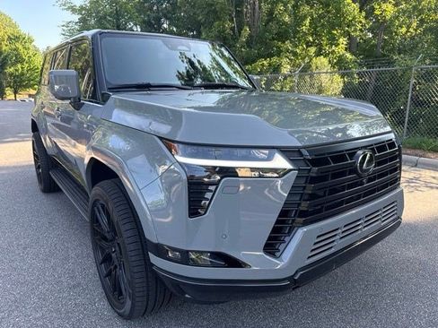 Used 2026 Lexus GX 550 w/ Cold Area Package AWD/4WD image 11