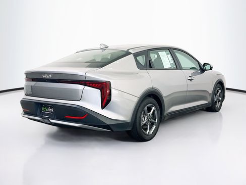 Used 2025 Kia K4 FWD image 9
