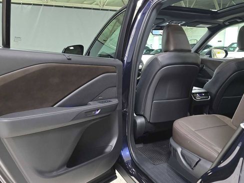 Used 2025 Lexus TX 350 Luxury image 17